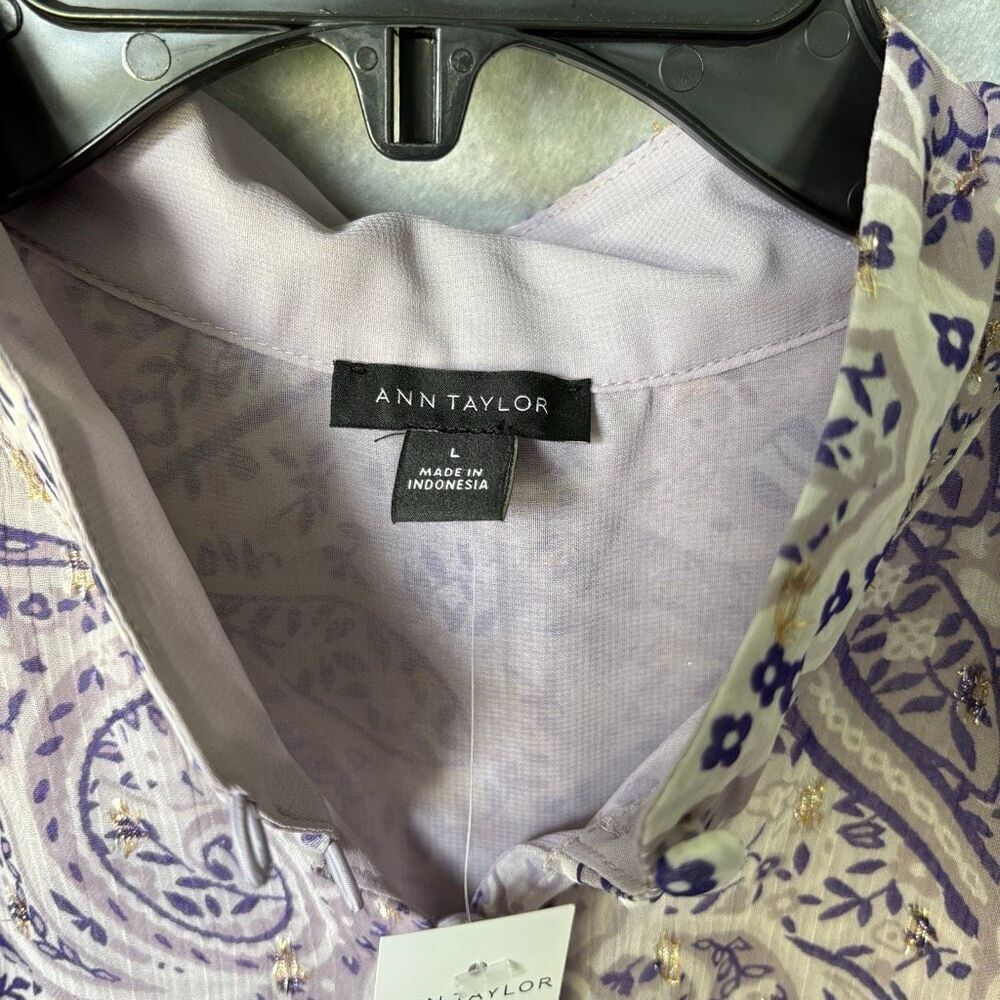 NEW Ann Taylor Purple Paisley Metallic Gold Button Down Tie Blouse Size L Boho - Picture 7 of 7
